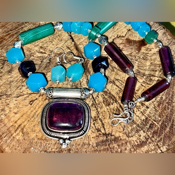 Chalcedony, Malachite, Fluorite Necklace Pendant & Earrings Set - Picture 6 of 13